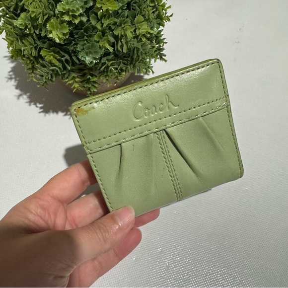 Coach Vtg Y2K Lime Mint Sage Green Leather Bifold Wallet Coin Purse Pouch - Picture 1 of 6